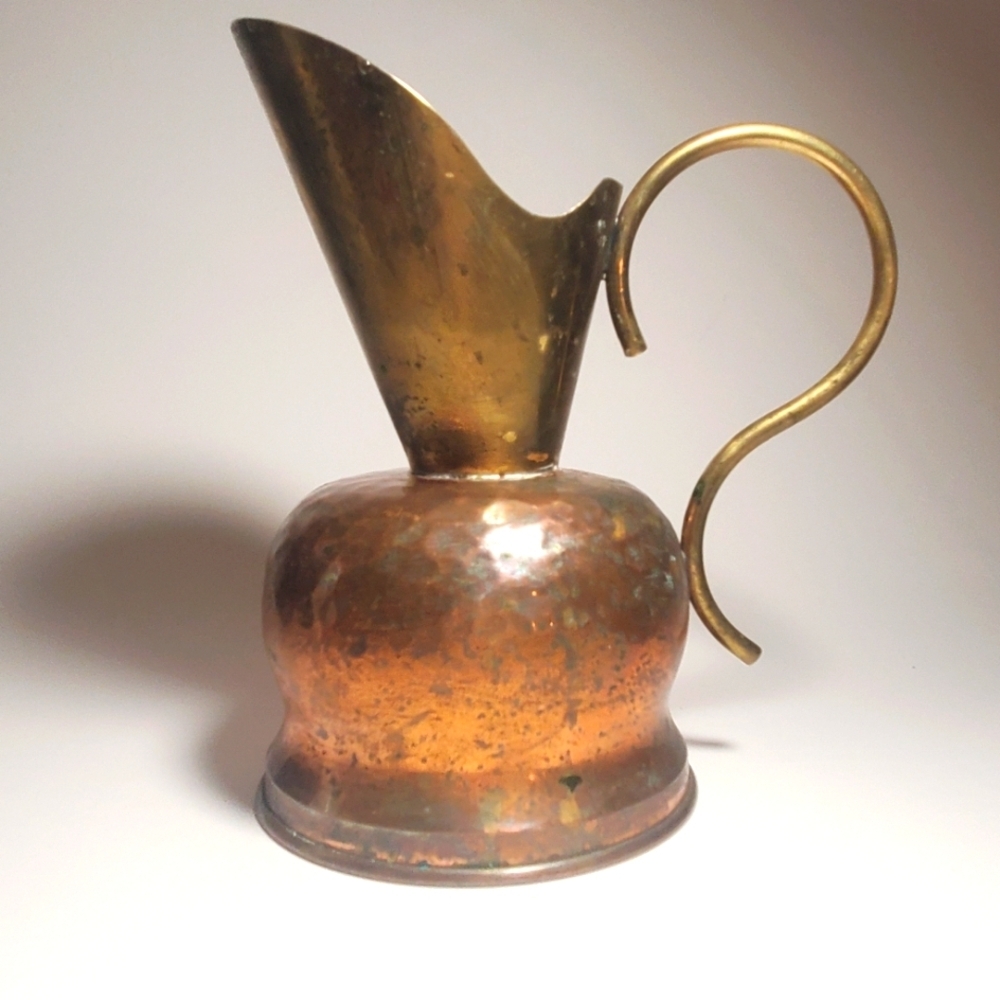ANTIQUE Copper Pitcher Jug with Brass Accents & Petina Farmhouse Style - Picture 4 of 9